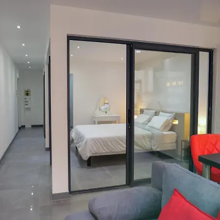 Le Drouhouse + Parking Privé Apartamento